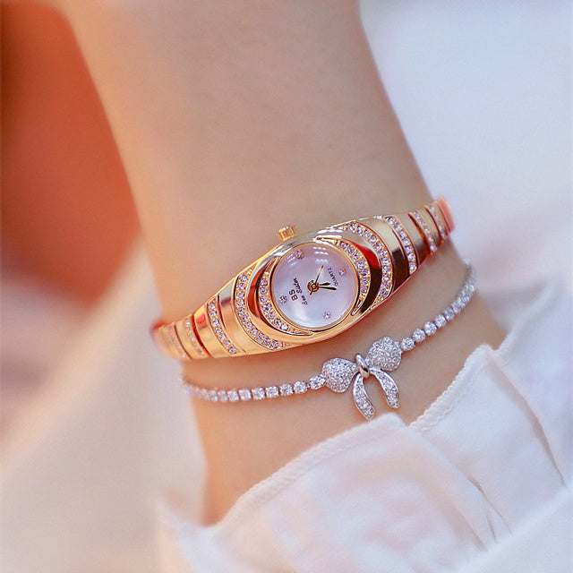 Damen Gold Uhr Diamant Armbanduhr Weibliche Mode Armband Uhren Frauen Voller Diamant Uhr