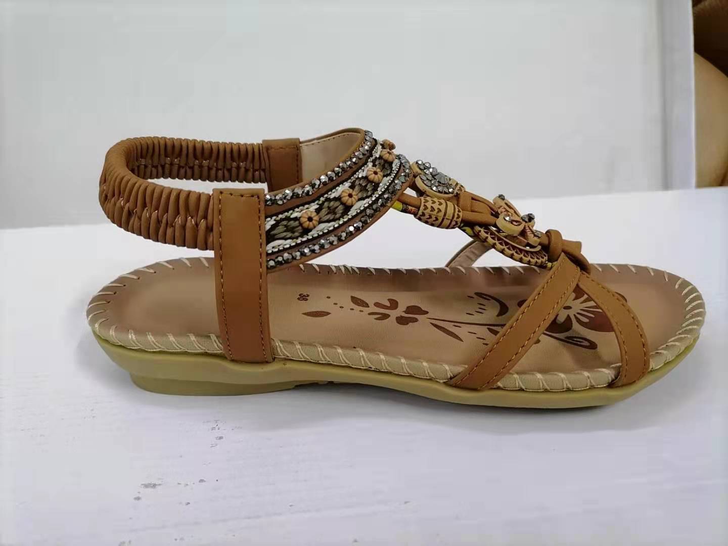 Comfortable Large Size Flat Sandals Flower Rhinestone Sandals Beach S