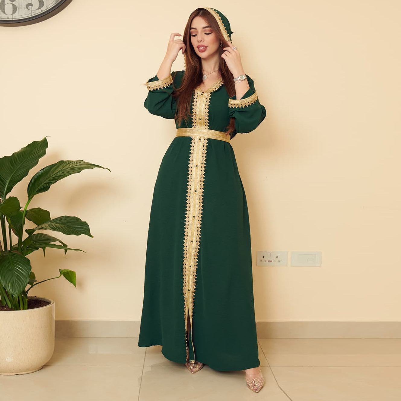 Leinen-grünes muslimisches Saudi-Arabisches Kapuzen-Schwingkleid für Damen