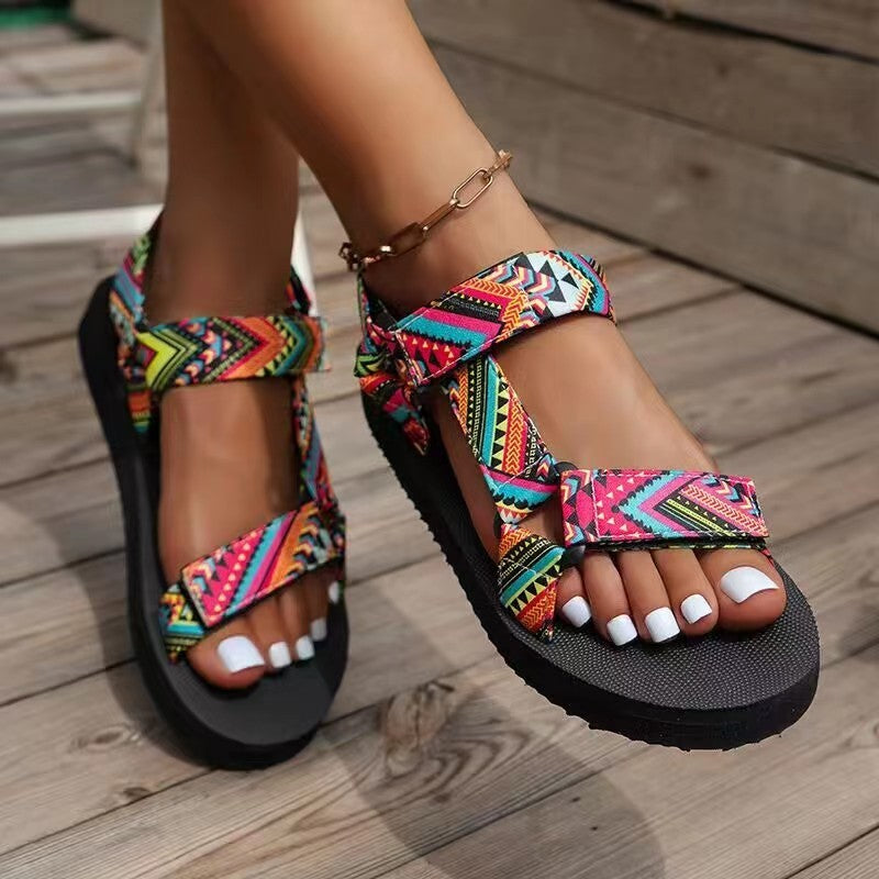 Sandales à imprimé velcro, style ethnique d'été, plates et épaisses, chaussures de plage décontractées pour femmes