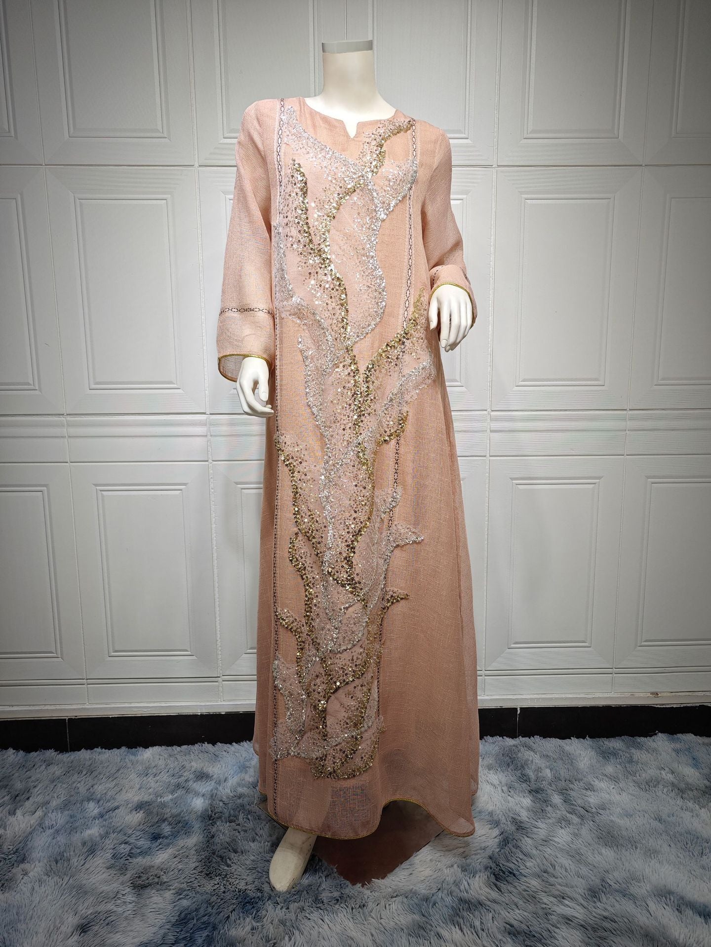 Stylish Muslim Robe Sequined Embroidery Dress for Everyday Wear