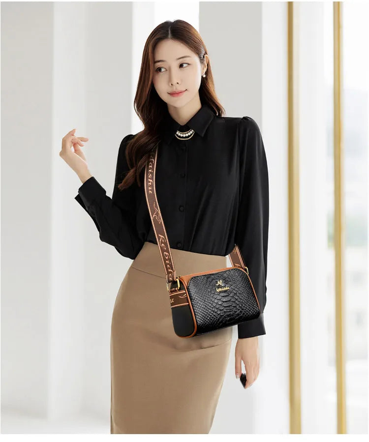 Women's Small Bag 2024 Autumn New Trendy and Versatile Middle Aged Mom's Bag Soft Leather Texture One Shoulder Crossbody Bag