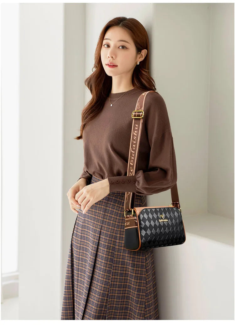 Women's Small Bag 2024 Autumn New Trendy and Versatile Middle Aged Mom's Bag Soft Leather Texture One Shoulder Crossbody Bag