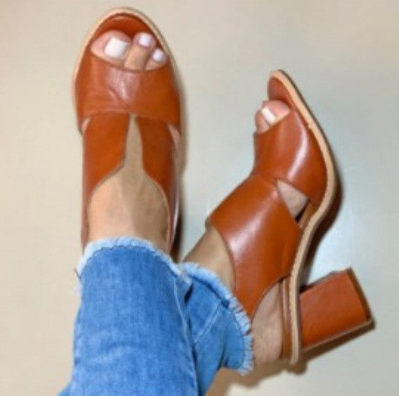 Stilvolle Sandalen mit Peep-Toe und Blockabsatz für den Sommer für Damen