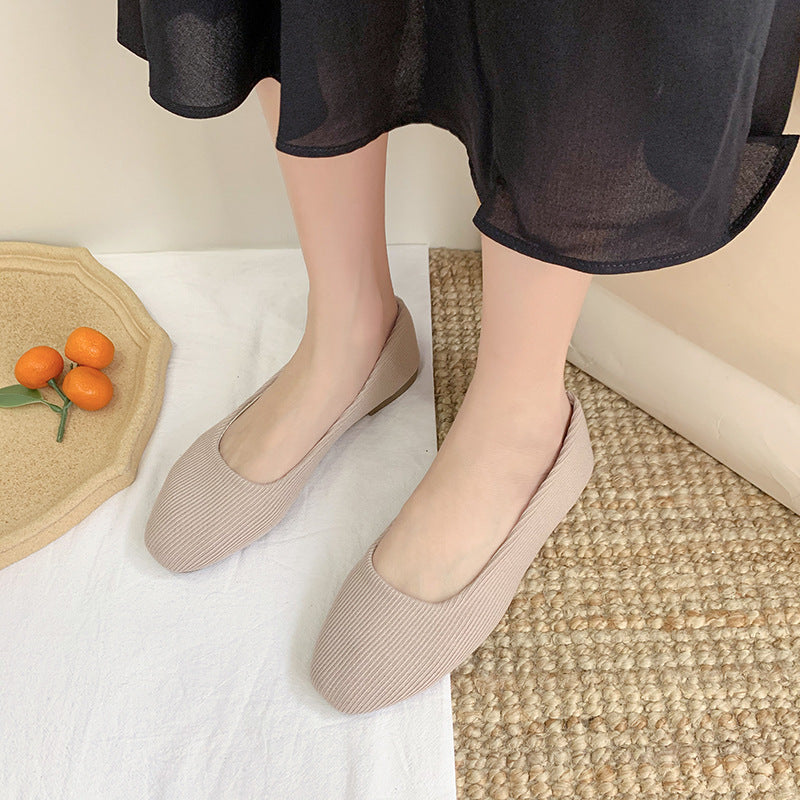 Flache, atmungsaktive Damenschuhe mit Sehnensohle