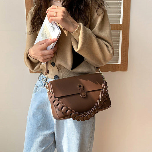 What Should You Carry in a Shoulder Bag?
