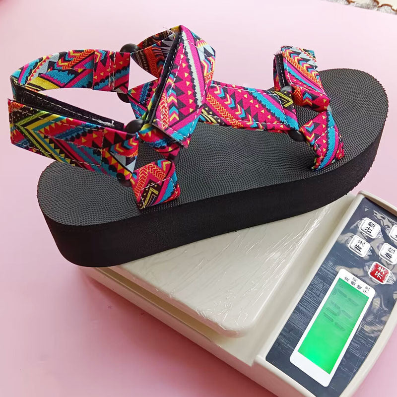 Sandales à imprimé velcro, style ethnique d'été, plates et épaisses, chaussures de plage décontractées pour femmes