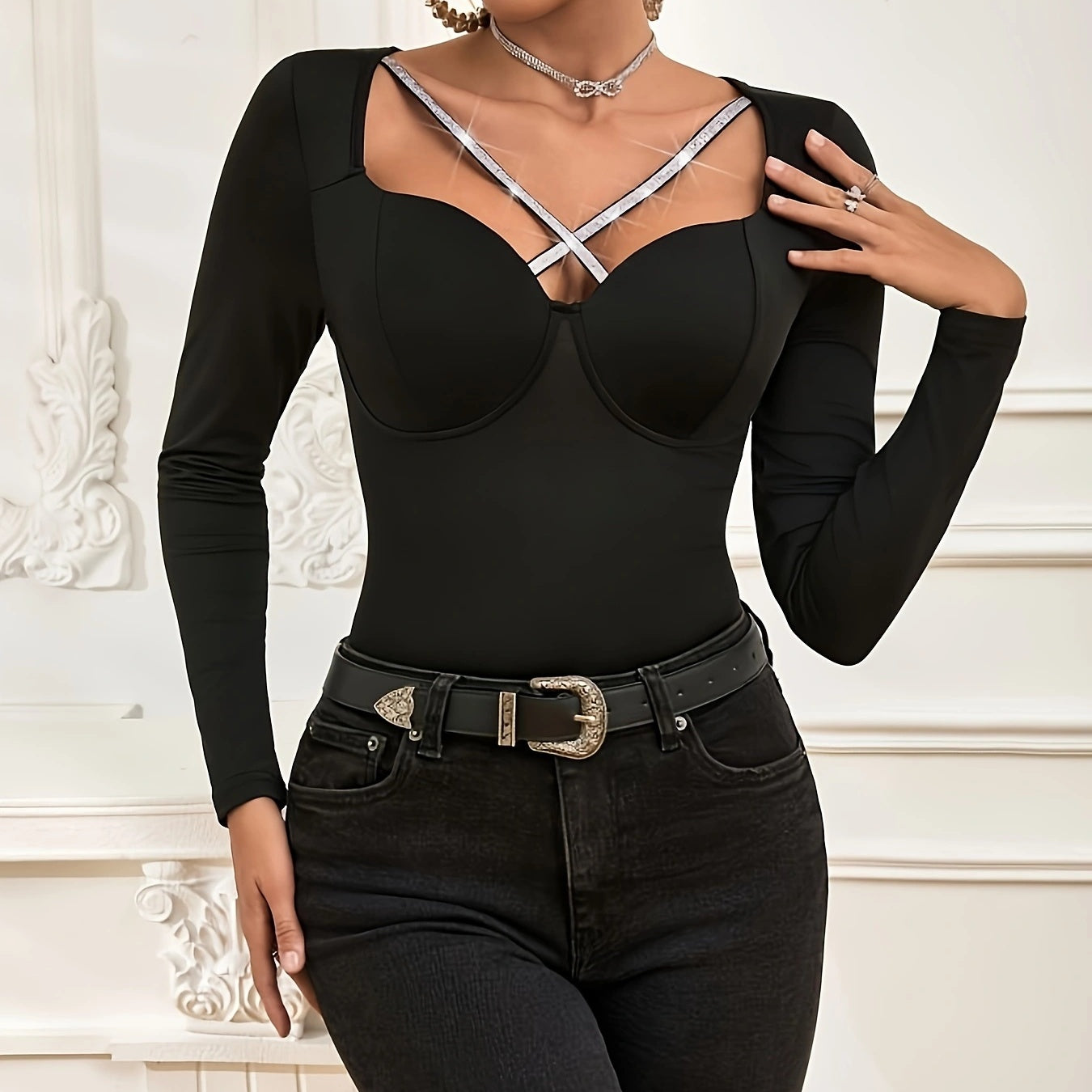 Damen T-Shirt mit V-Ausschnitt und Kreuz-Design, schmale Passform, langärmlig 