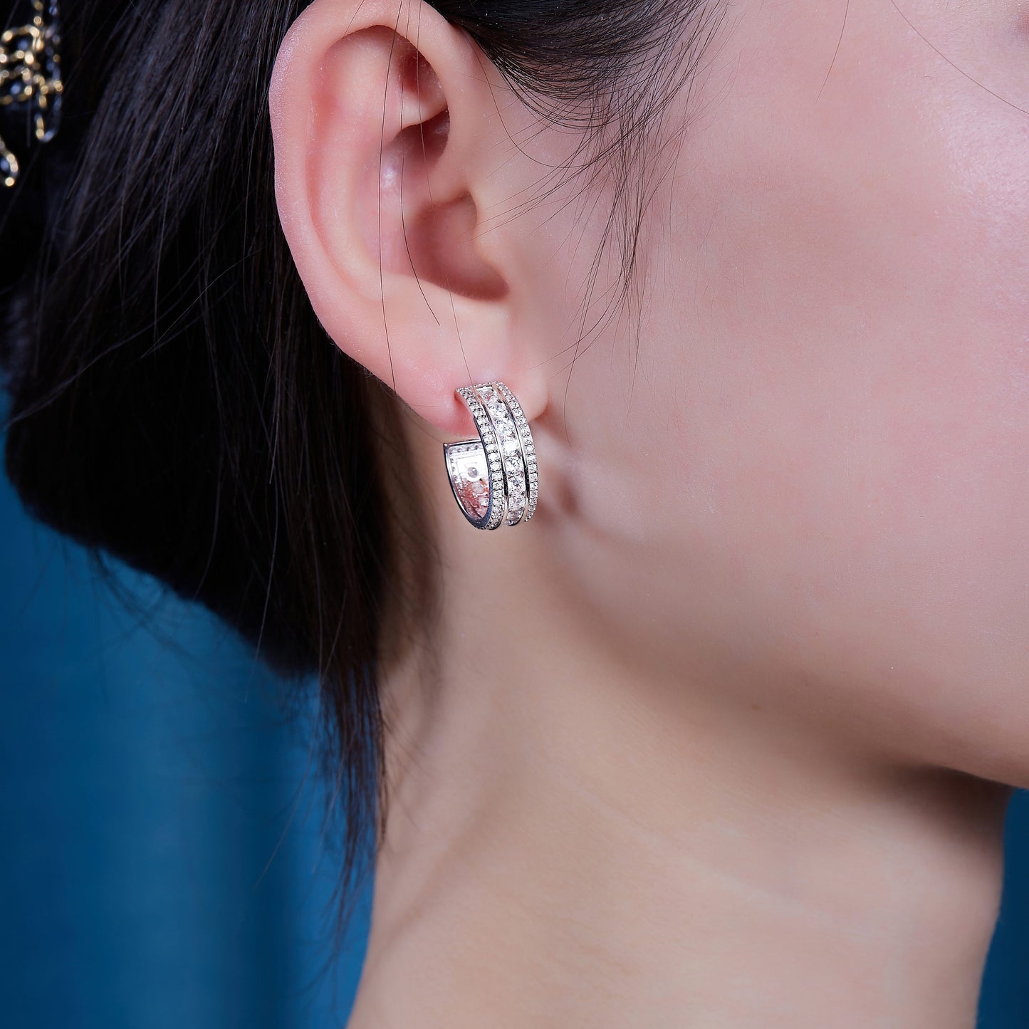 Flying All Over The Sky - Earrings Set With Top-quality Moissanite S925 Silver And Platinum-plated Stud Earrings Are Fashionable And Trendy Accessories That Can Be Tested With A Diamond Pen