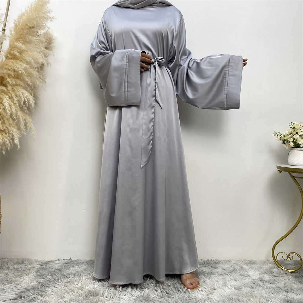 Muslimisches Satin-Kleid für Damen mit Schnürung