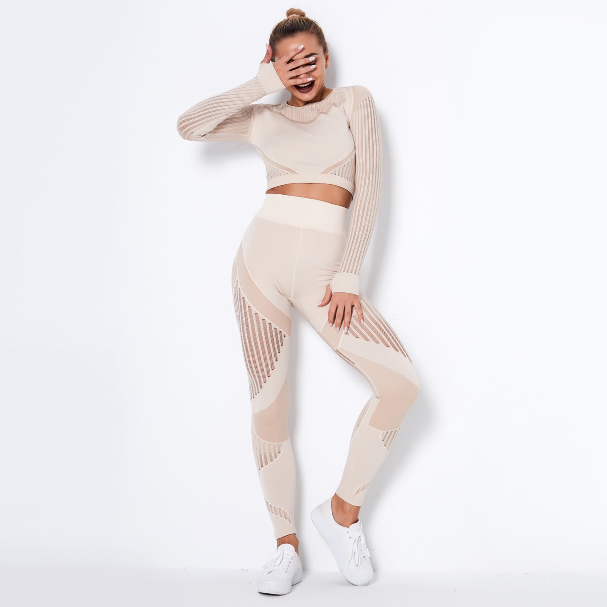 Nahtloser gestrickter, saugfähiger Yoga-Langarm-Anzug Yoga-Einteiler
