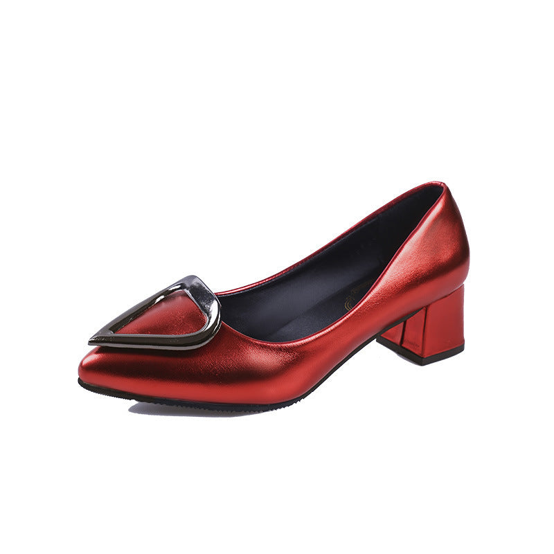 Lässige High Heels mit dreieckiger Schnalle