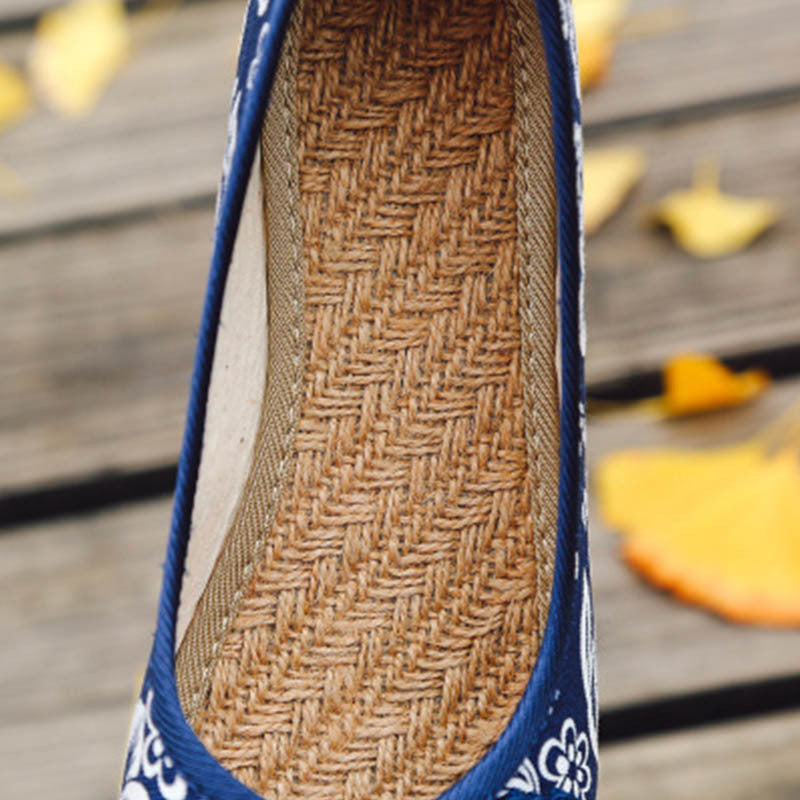 Neue flache boden alten Peking tuch schuhe nationalen wind bestickt rindfleisch sehne untere schuhe mutter freizeit square dance leinen schuhe