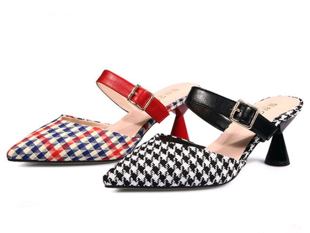 Frühling und Sommer neue koreanische Version der karierten Baotou Halbschuhe weibliche spitze Sandalen und Hausschuhe mit hohen Absätzen dick mit wilden Damenschuhen