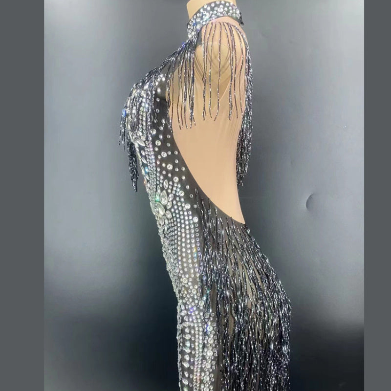 Nouvelle Déesse du Vent Robe à Paillettes avec Glands et Perles, Ornements de Perles et Strass, Design de Luxe.
