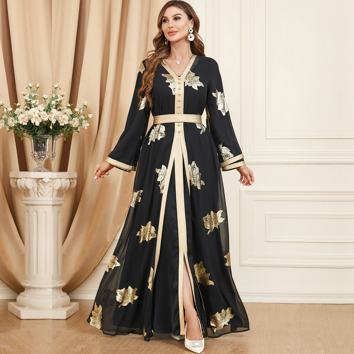 Zweiteiliges Kleid für muslimische Frauen aus dem Nahen Osten