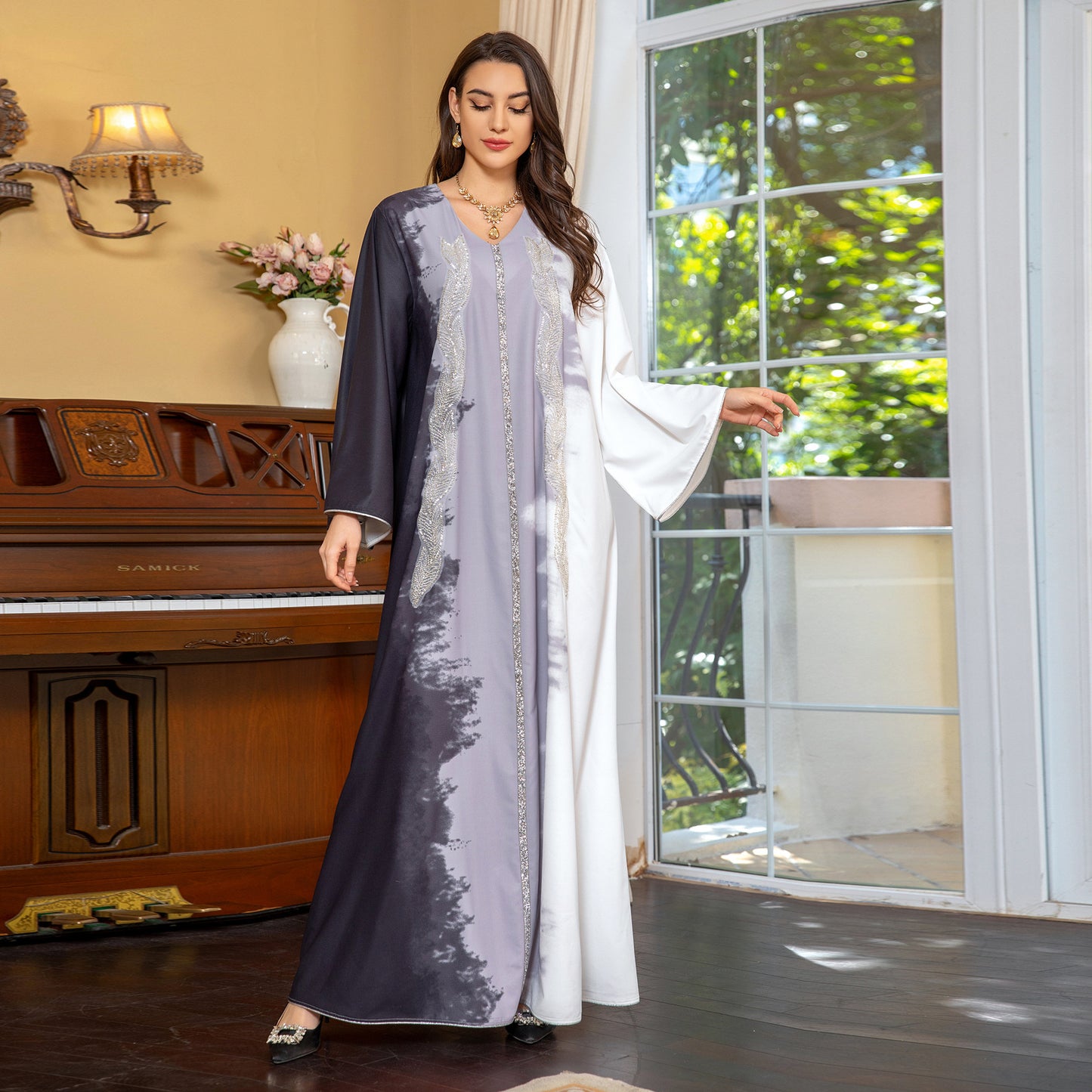 Robe Musulmane Broderie de Perles Teinture par Nouage Strass