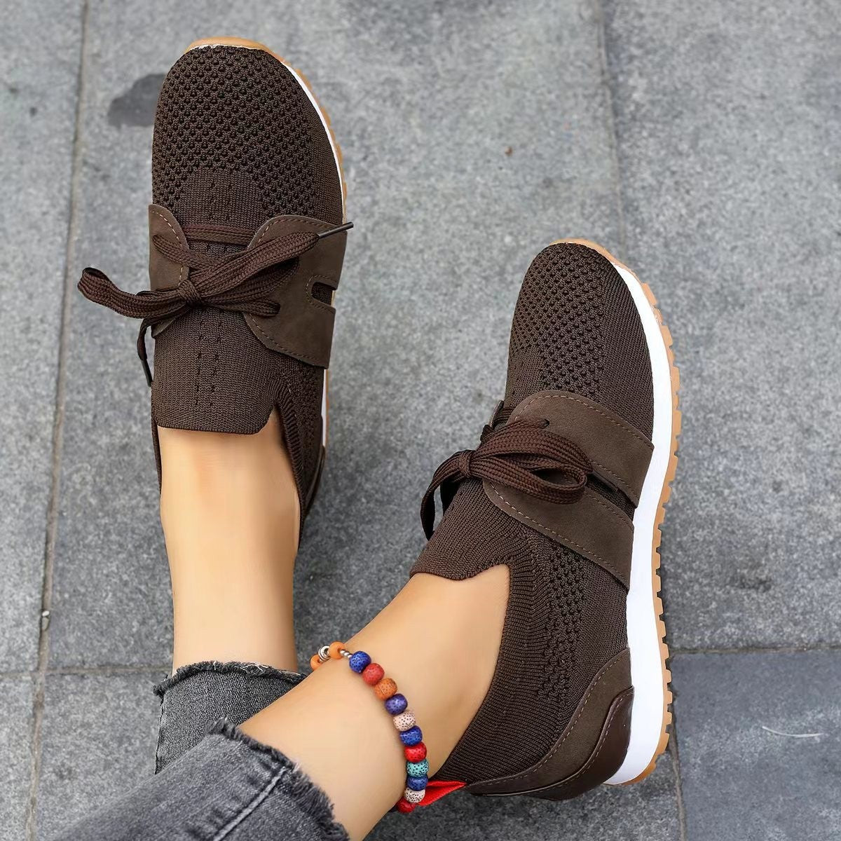 Nouvelles chaussures plates à lacets en maille pour femmes, chaussures de marche compensées respirantes et décontractées