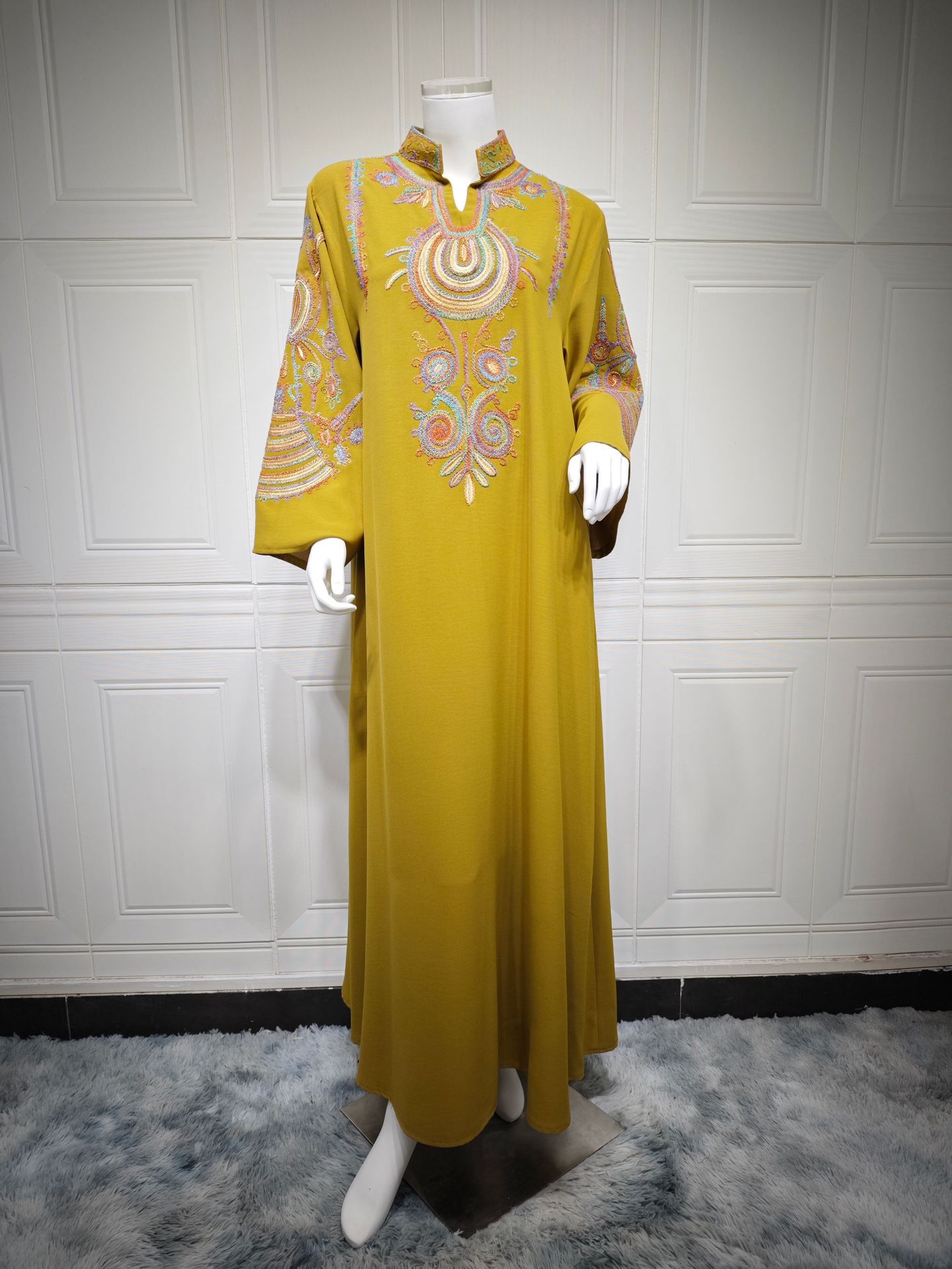 Besticktes Seil besticktes muslimisches Pulloverkleid für Damen