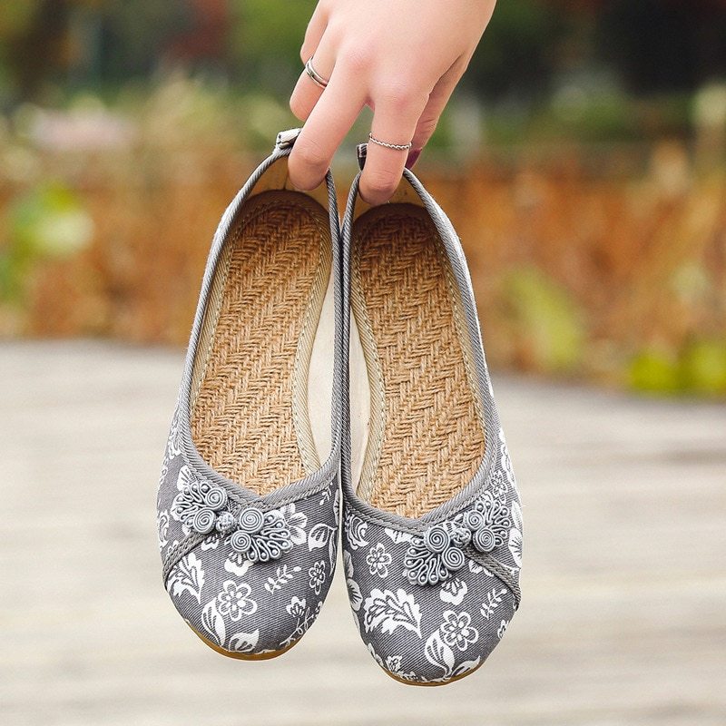 Neue flache boden alten Peking tuch schuhe nationalen wind bestickt rindfleisch sehne untere schuhe mutter freizeit square dance leinen schuhe