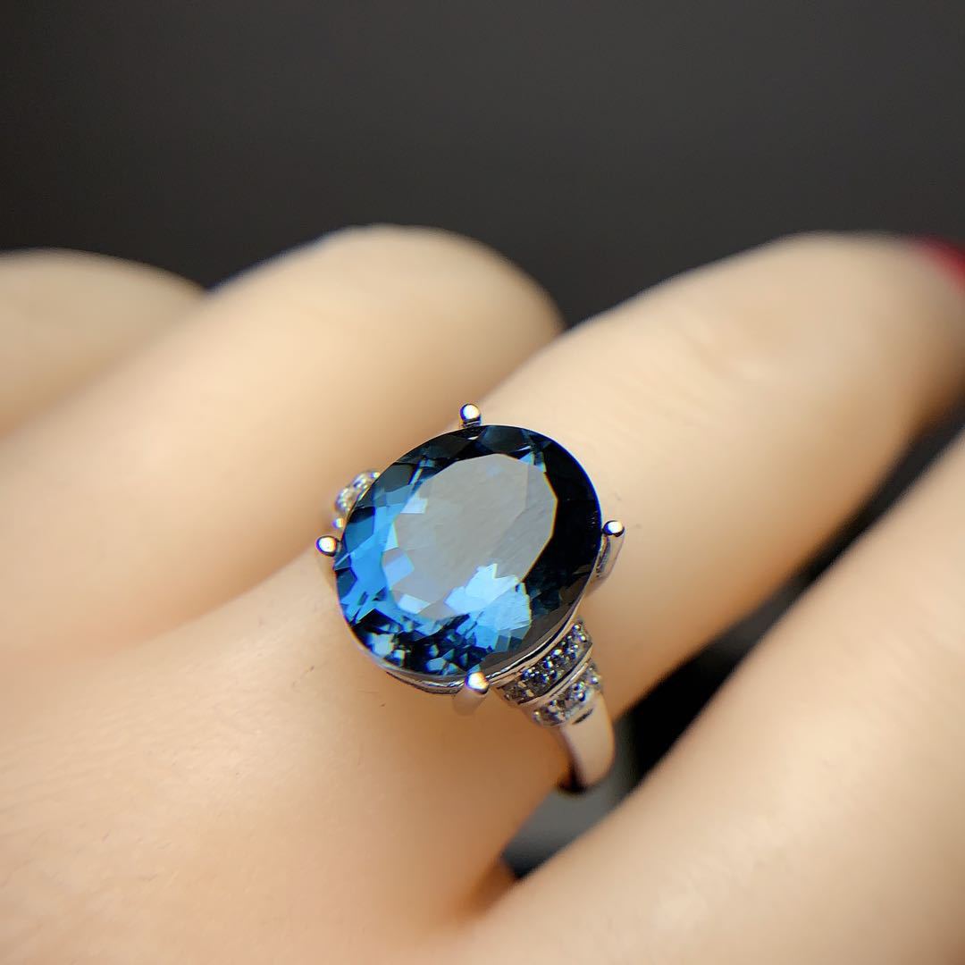 Bague Topaze Bleue de Londres Bleu Foncé Noble Argent 925 Sertie