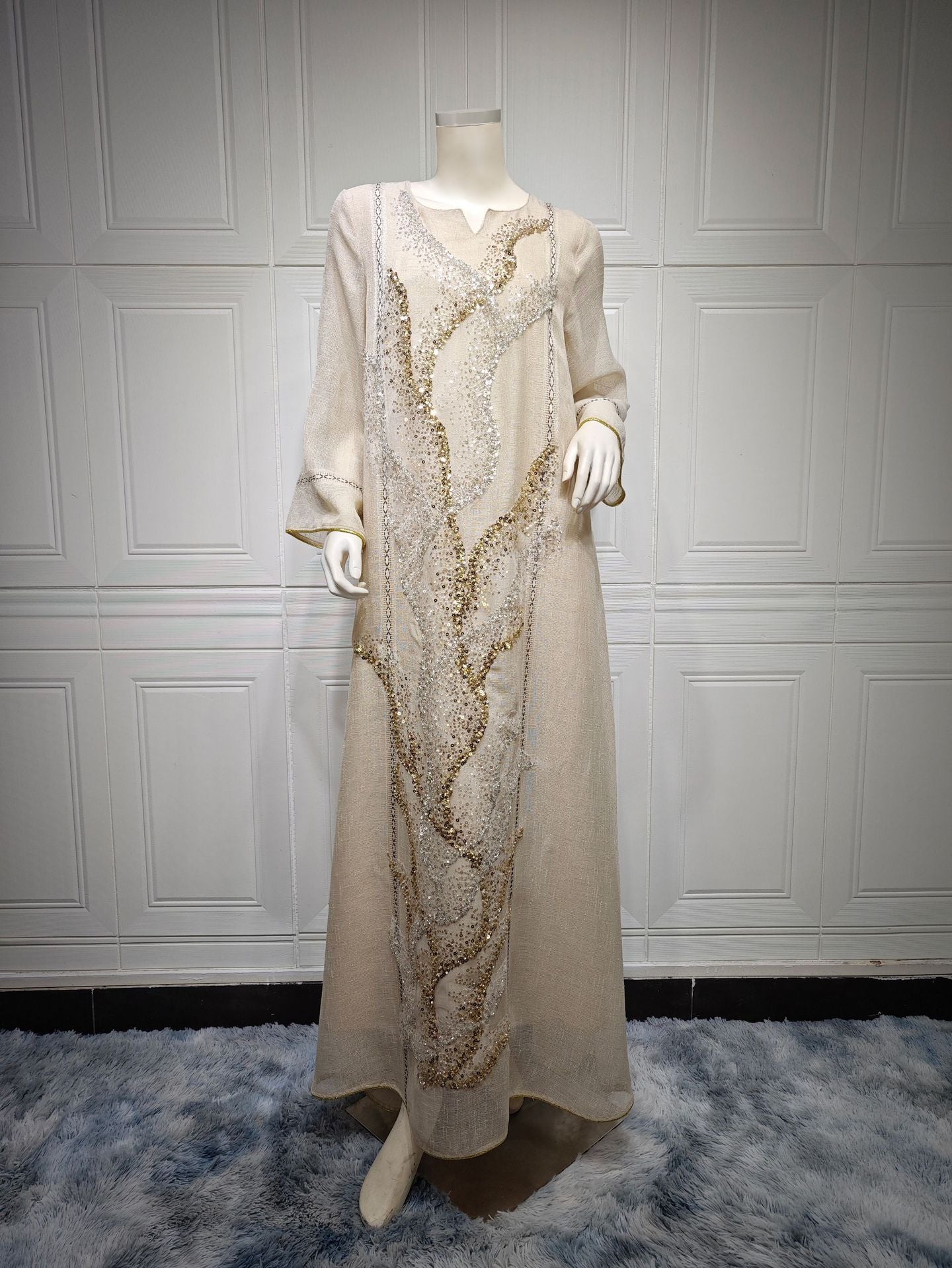 Stylish Muslim Robe Sequined Embroidery Dress for Everyday Wear