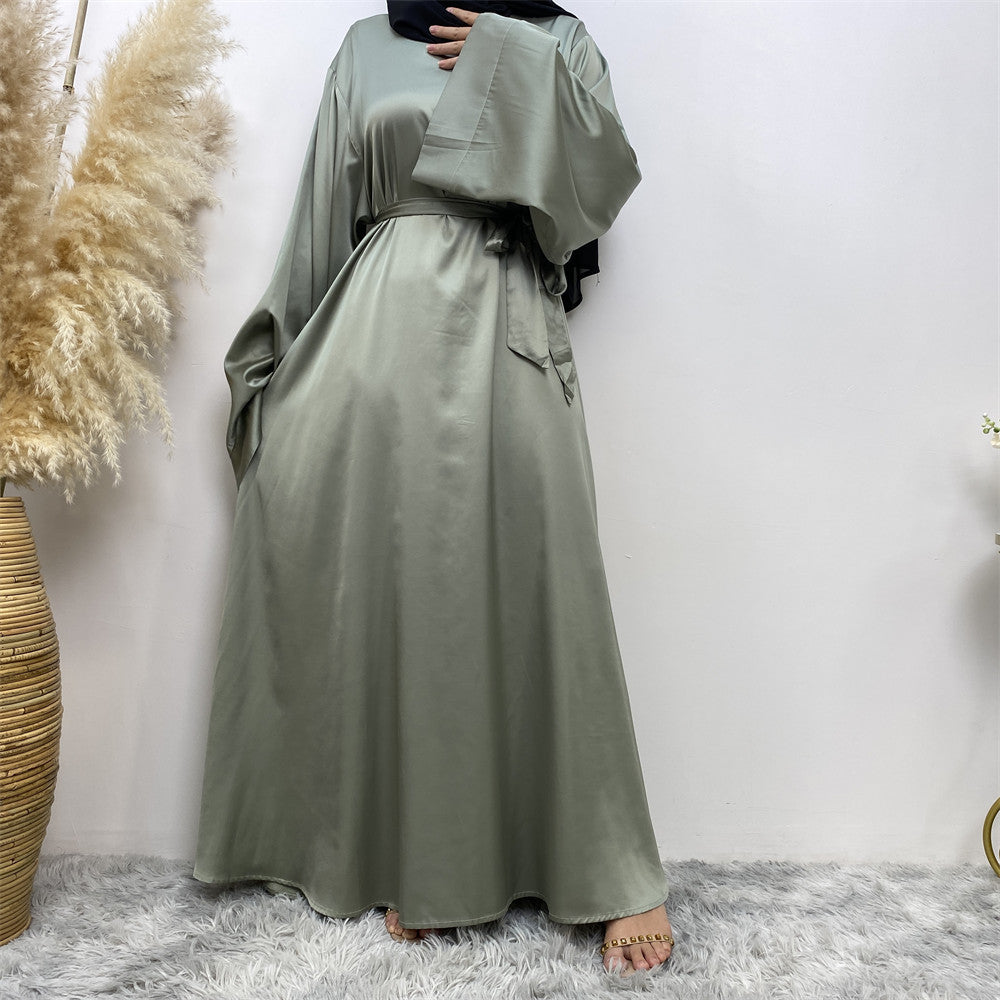 Muslimisches Satin-Kleid für Damen mit Schnürung