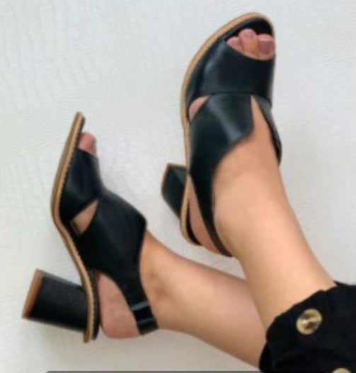 Stilvolle Sandalen mit Peep-Toe und Blockabsatz für den Sommer für Damen