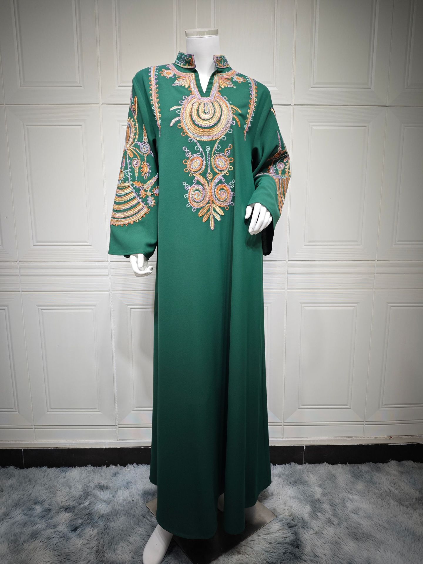 Besticktes Seil besticktes muslimisches Pulloverkleid für Damen