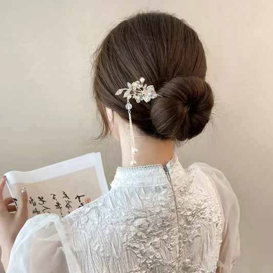 Maiglöckchen-Blumen-Stufenhaarnadel mit High-End-Sinn