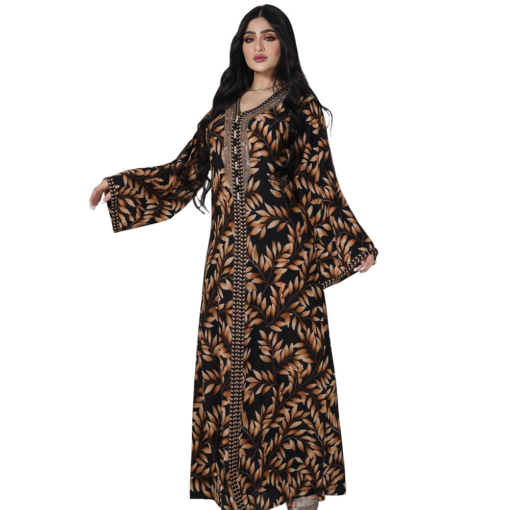 Nahöstliche muslimische Frauenkleidung arabisches Gewandkleid