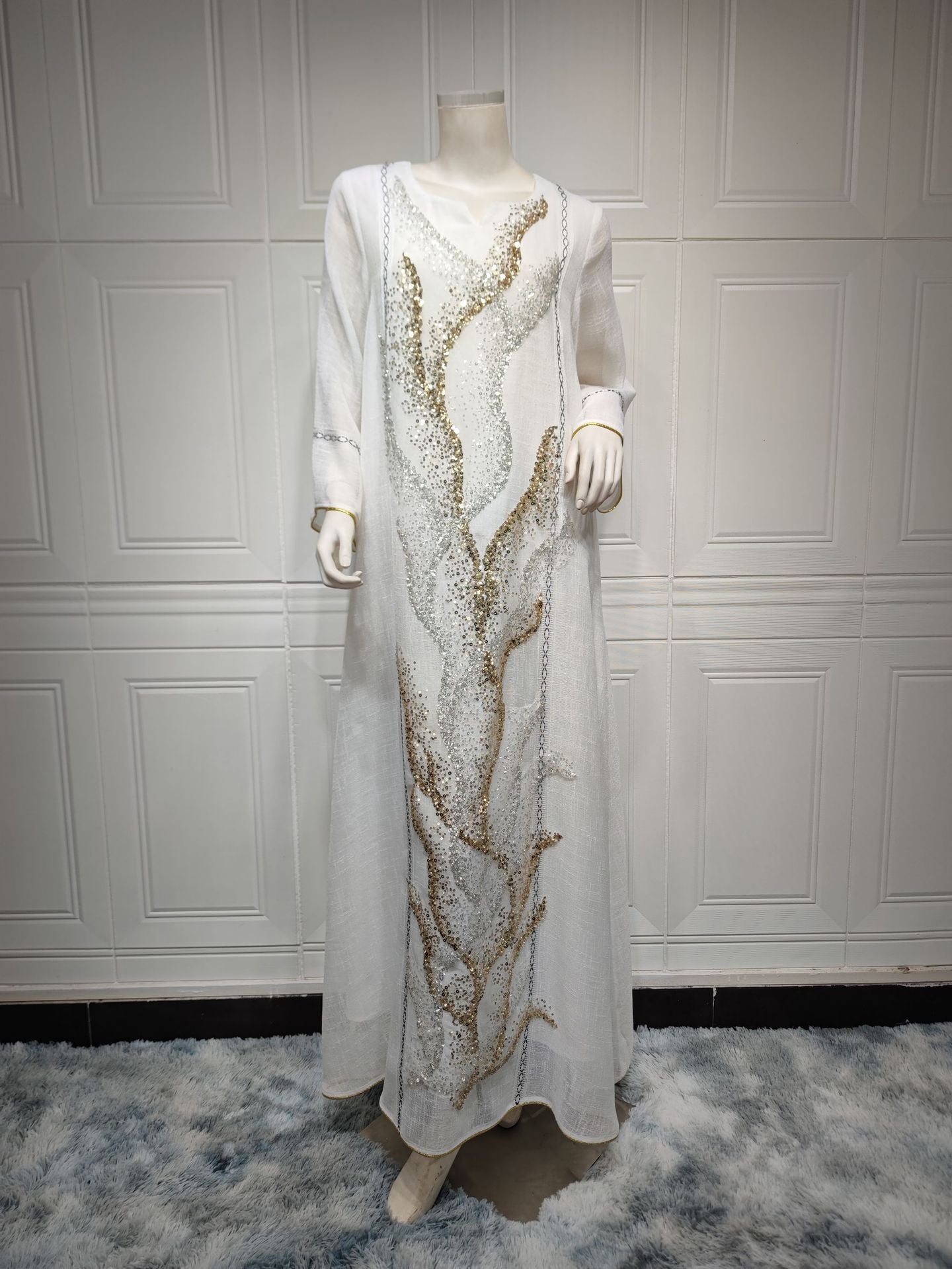 Stylish Muslim Robe Sequined Embroidery Dress for Everyday Wear