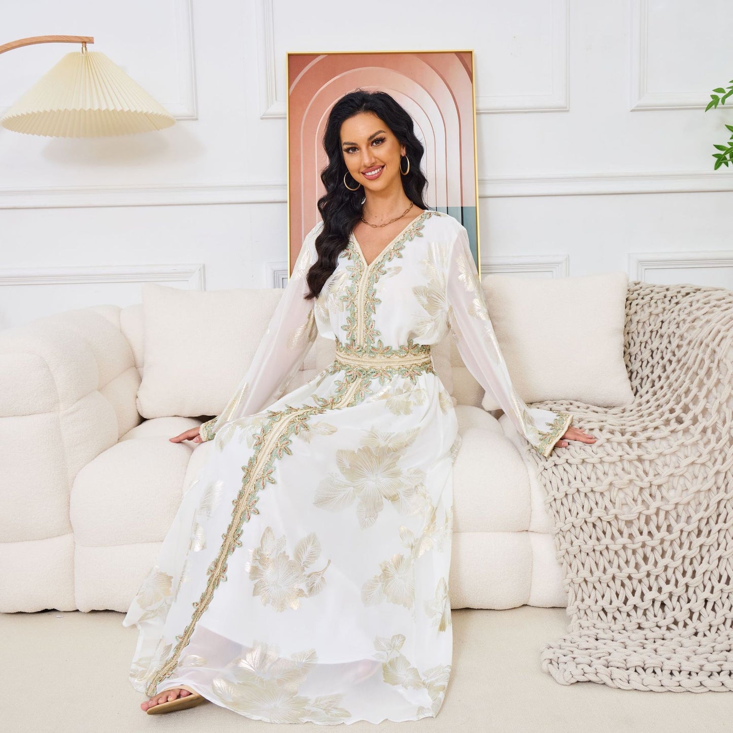 Bronzing Muslim Dubai Touristenkleid