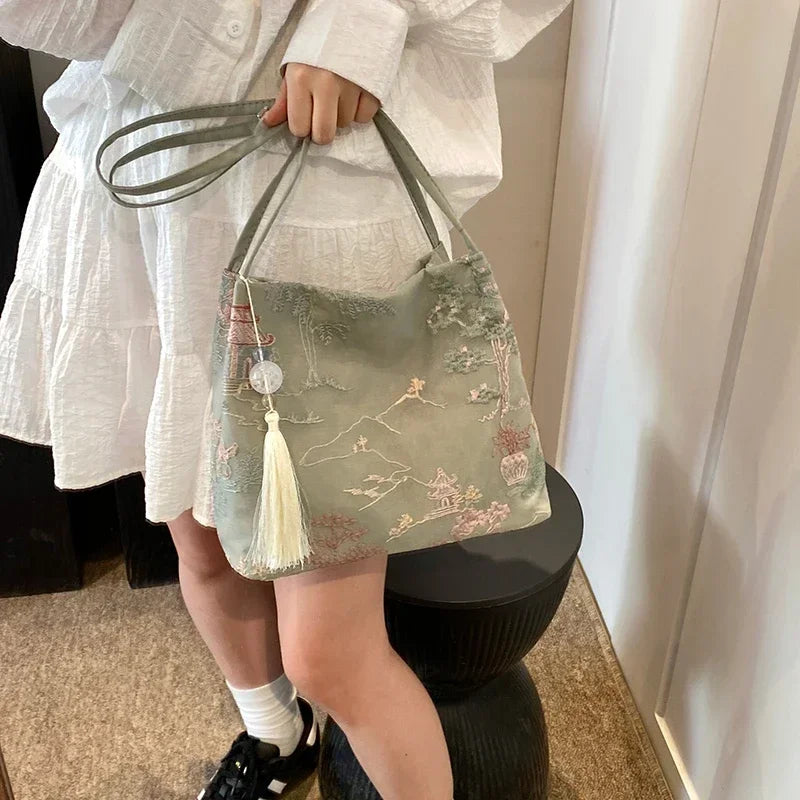 Hot Selling Chinese Style Embroidered Fashionable Women's Shoulder Bag 2025 Summer New Trend Large Capacity Handbag