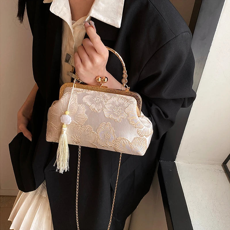 Chinese Style Embroidered Shoulder Bag Elegant Handbag Retro Small Square Bag Wedding Party Luxury Designer Women Evening Clutch