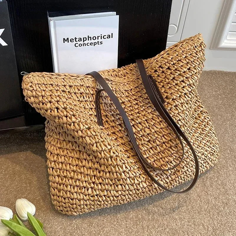 Summer Luxury Design Women's Bag 2025 Hot Selling Grass Woven Fashion Women's Shoulder Bag Leisure Large Capacity Shoulder Bag