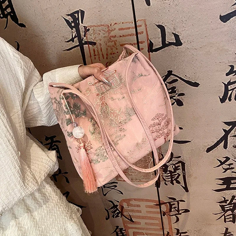Hot Selling Chinese Style Embroidered Fashionable Women's Shoulder Bag 2025 Summer New Trend Large Capacity Handbag
