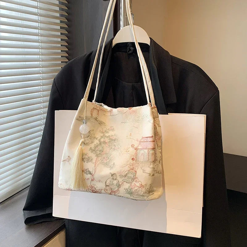 Hot Selling Chinese Style Embroidered Fashionable Women's Shoulder Bag 2025 Summer New Trend Large Capacity Handbag