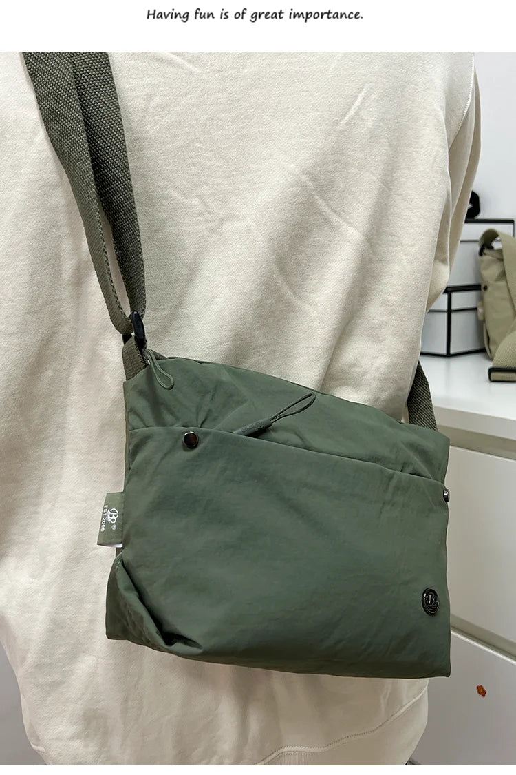 Ultra-light Nylon Crossbody Bag for Women Adjustable Wide Strap Lightweight Women's Bag Zipper Closure Stylish Messenger Bag