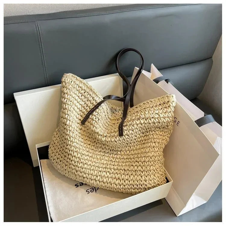 Summer Luxury Design Women's Bag 2025 Hot Selling Grass Woven Fashion Women's Shoulder Bag Leisure Large Capacity Shoulder Bag