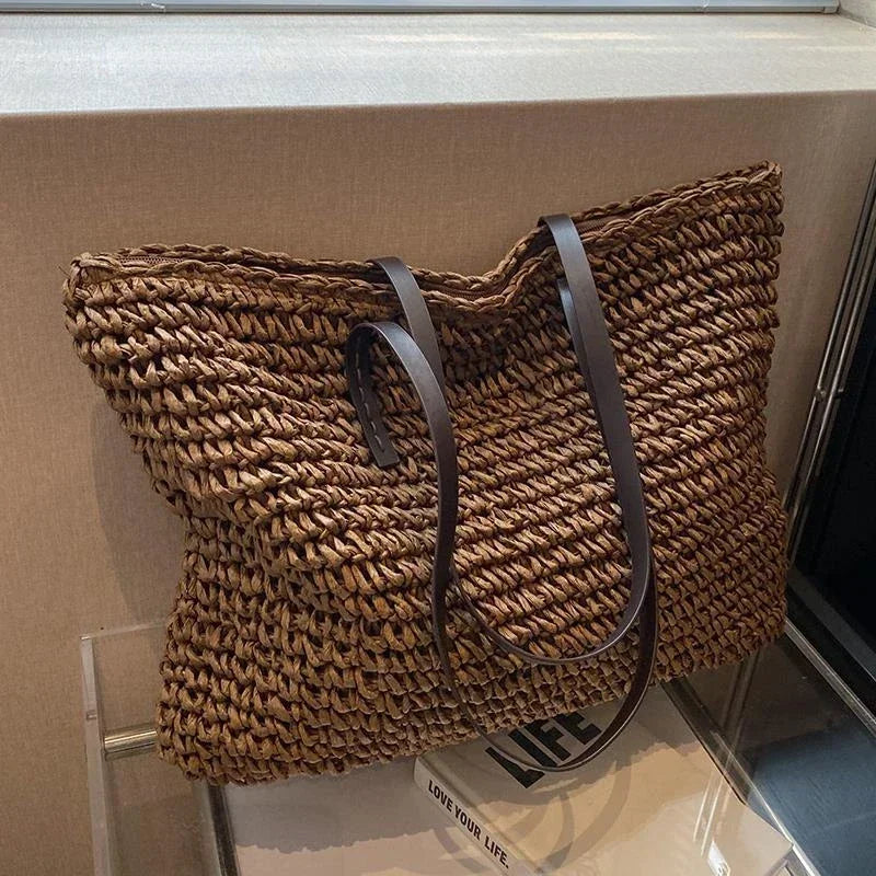 Summer Luxury Design Women's Bag 2025 Hot Selling Grass Woven Fashion Women's Shoulder Bag Leisure Large Capacity Shoulder Bag