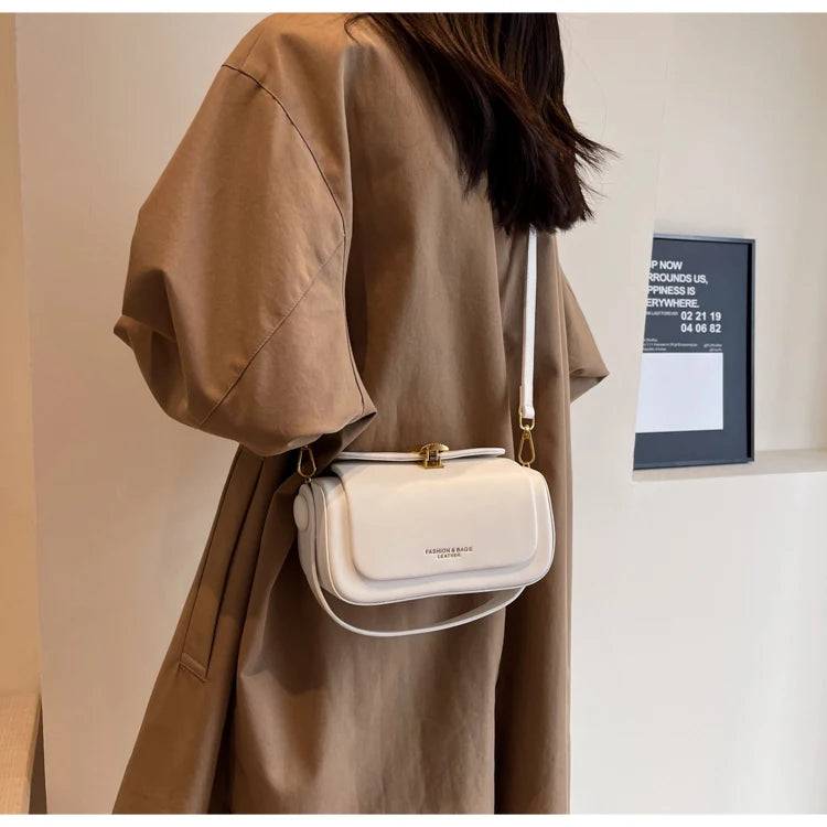 Classic Black Shoulder Bag Women's Versatile Retro Crossbody Square Bags 2025 New Large Capacity Textured Leather Flap Handbags