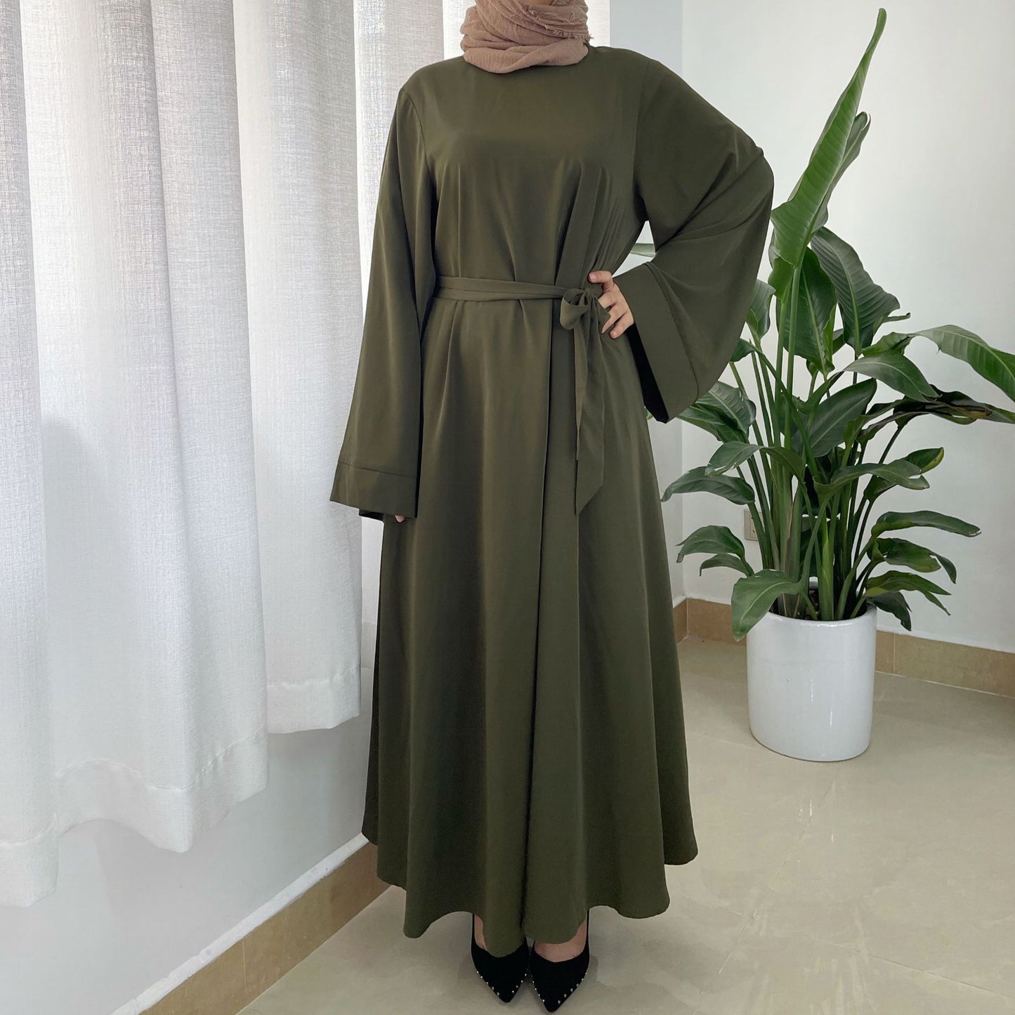 Stylish Robe Plus Size Muslim Dress for Everyday Wear
