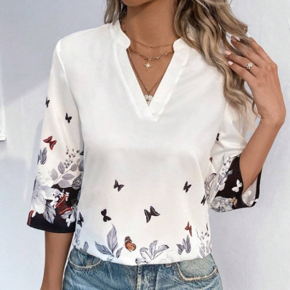 Damen T-Shirt mit V-Ausschnitt, Schmetterlings- und Blumendruck, 7/4-Ärmeln und Kontrast 