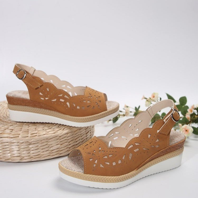 Neue Fischmaul-Keilsandalen Sommer Dickbesohlte Hohlschnalle Römische Schuhe für Frauen