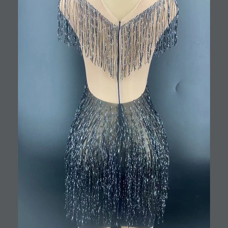 Nouvelle Déesse du Vent Robe à Paillettes avec Glands et Perles, Ornements de Perles et Strass, Design de Luxe.
