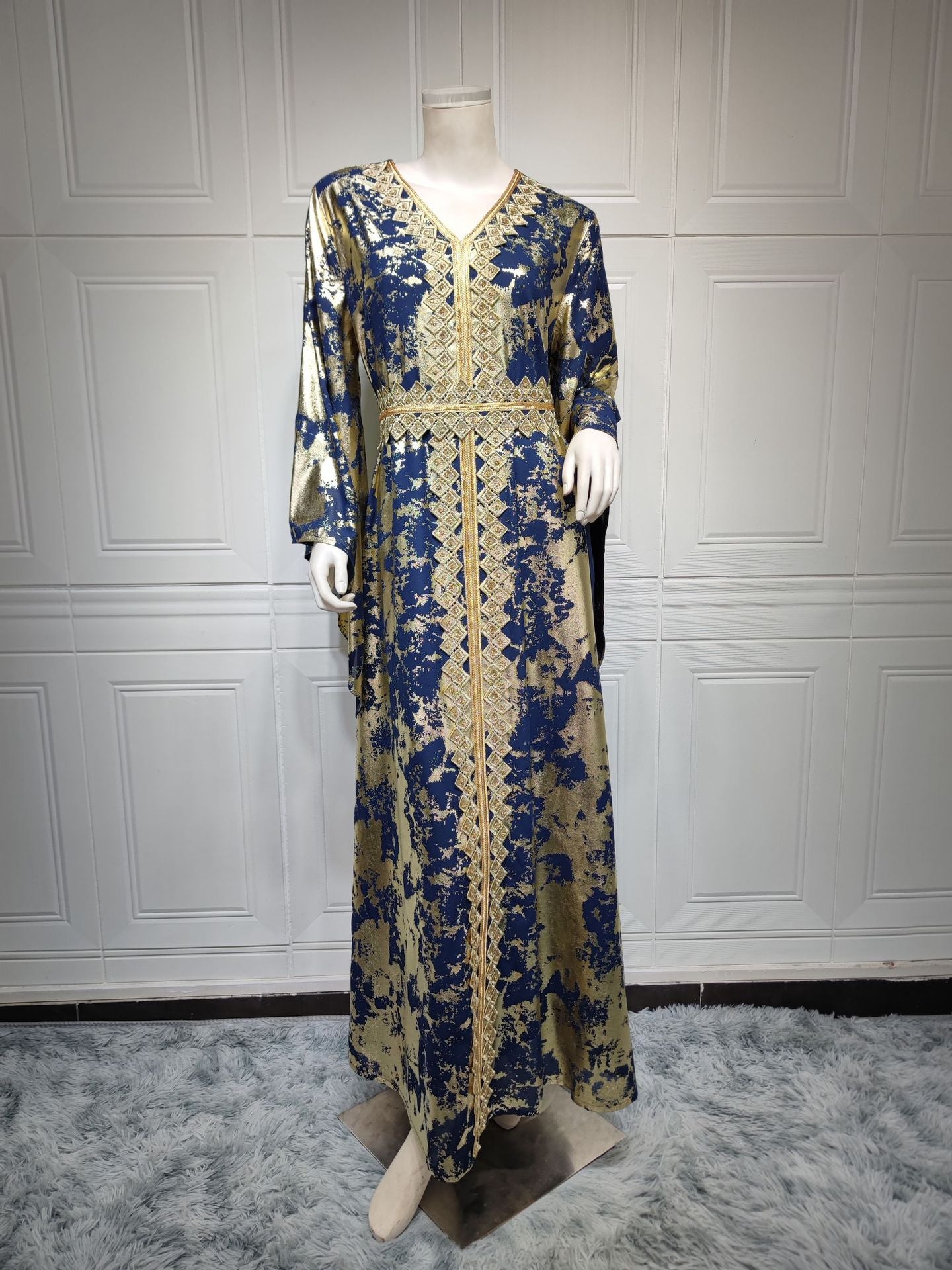Stylish Muslim Chiffon Bronzing Robe Containing Belt Dress for Everyd