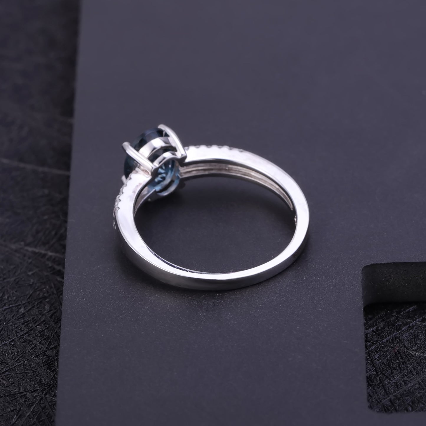 Stylish Topaz Natural Stone S925 Silver Crystal Ring for Everyday Wea